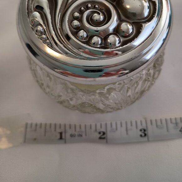 Vintage Avon Glass Vanity Jar with Ornate Silvertone Swirled Lid - Picture 5 of 6